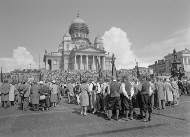 Karjalan Liiton suuret kesäjuhlat Helsingissä 1960.