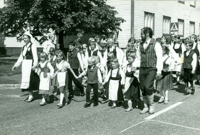 Karjalaiset kesäjuhlat 1983 Oulussa.