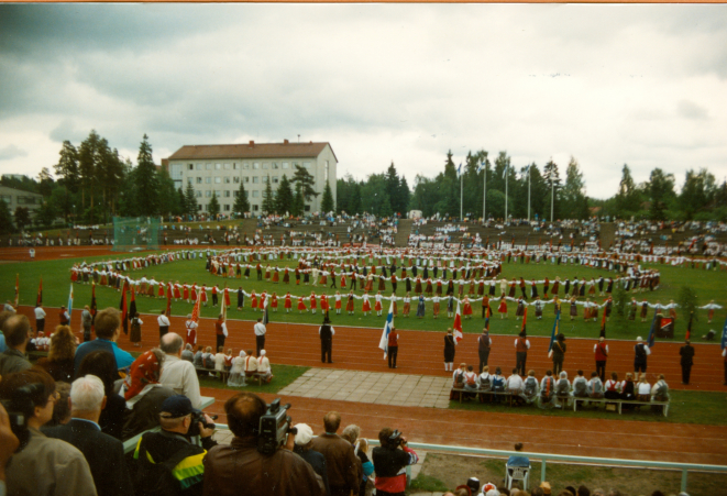 Karjalaiset kesäjuhlat Kouvolassa 1991.