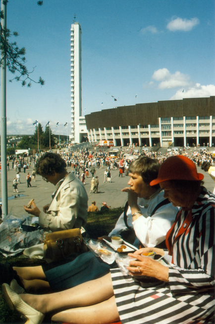 Karjalaiset kesäjuhlat Helsingissä 1985.